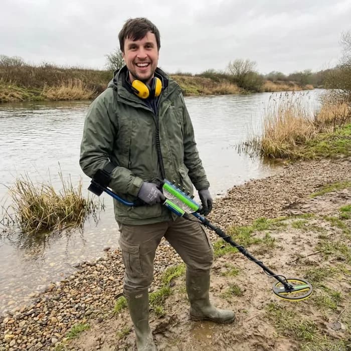 Minelab Excalibur II Metal Detector Review UK